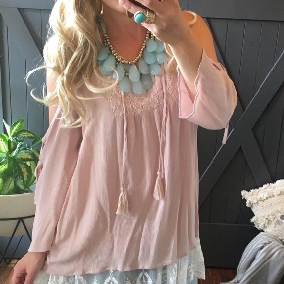 LAST TWO! NWT Dusty Pink Lace Tassel Blouse Top - Picture 5 of 6